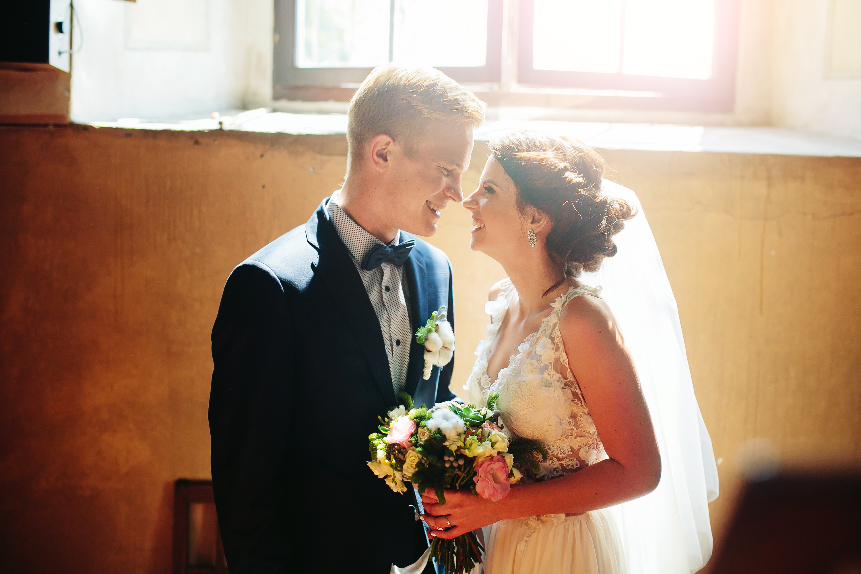 newlyweds-looking-each-other